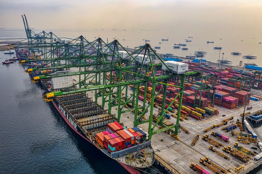 Vietnam's Container Ports See Record Volumes as Manufacturers Diversify Beyond China